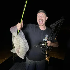 Kaptain Hook Outdoors bowfishing photo
